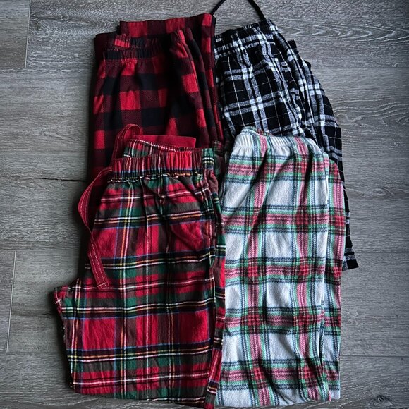 4 Pairs of Women's Plaid Flannel Pajama Pants size S/M cozy winter christmas - Picture 1 of 1